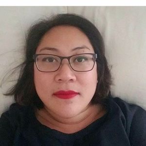 Meet your Posher, Rowena